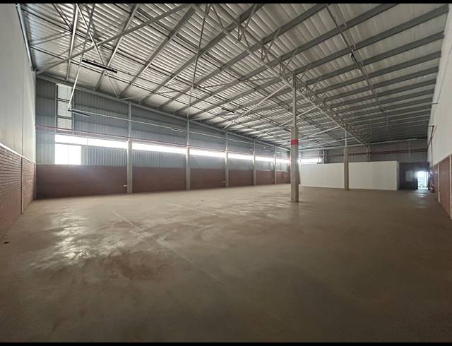 676M² WAREHOUSE TO LET IN CLAYVILLE